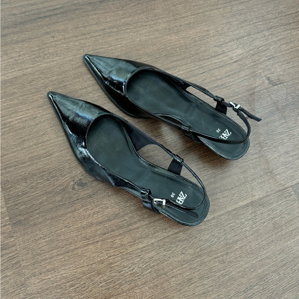 Black Slingback Kitten Heel